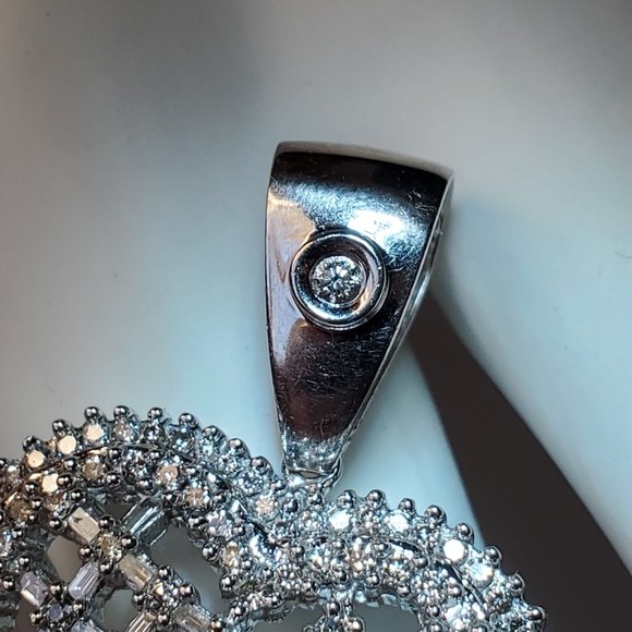 14K WHITE  GOLD DIAMOND PENDANT - Picture 11 of 11